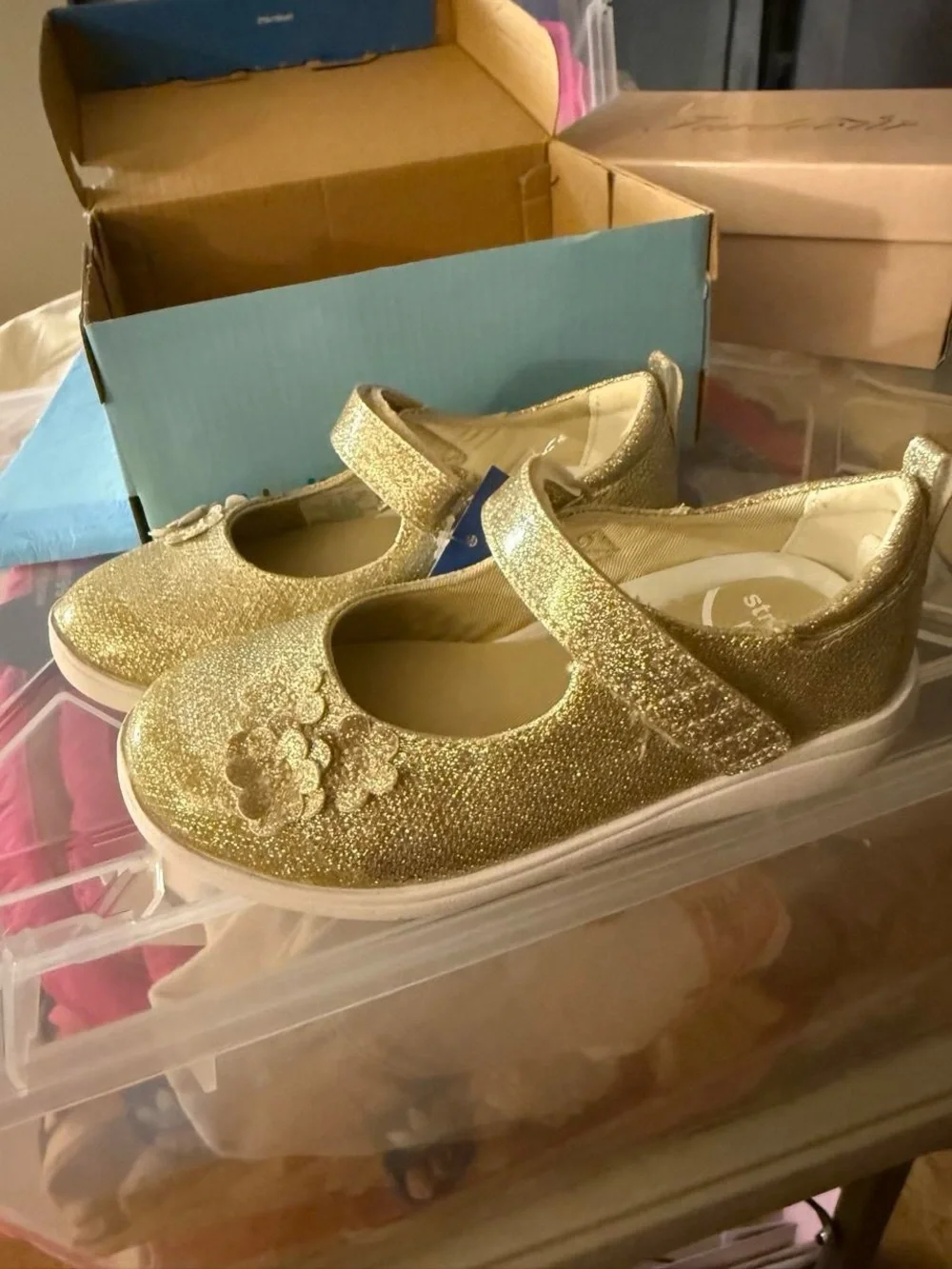 Stride Rite Girls' Gold Glitter Mary Janes with Flower Accent